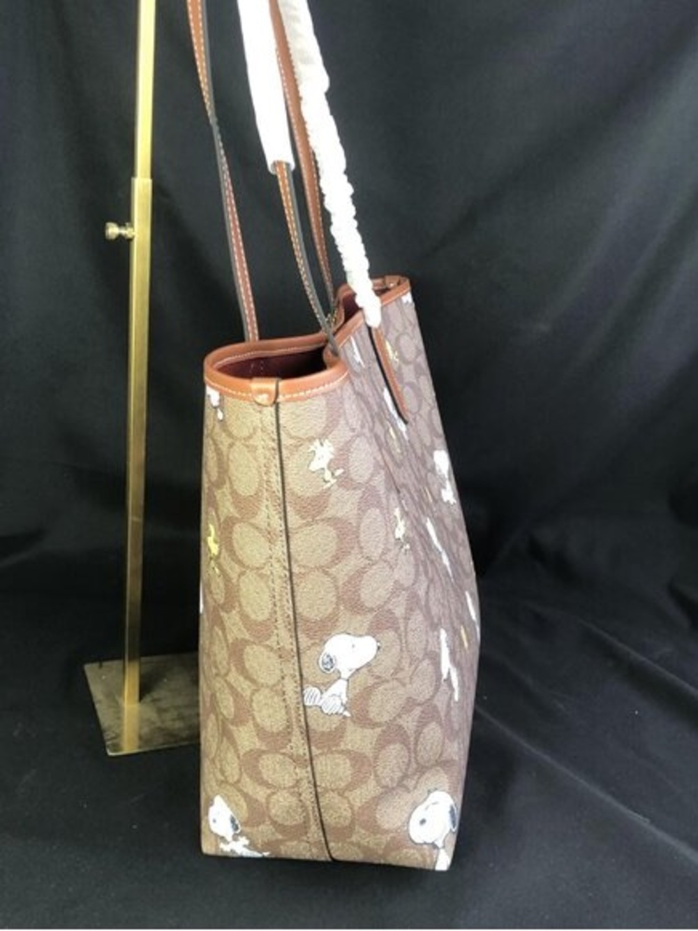 Coach Brown Signature Tote with Snoopy & Woodstock Print - Picture 5 of 8